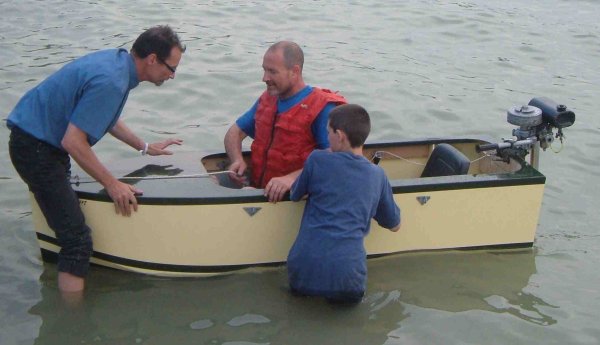 It floats !